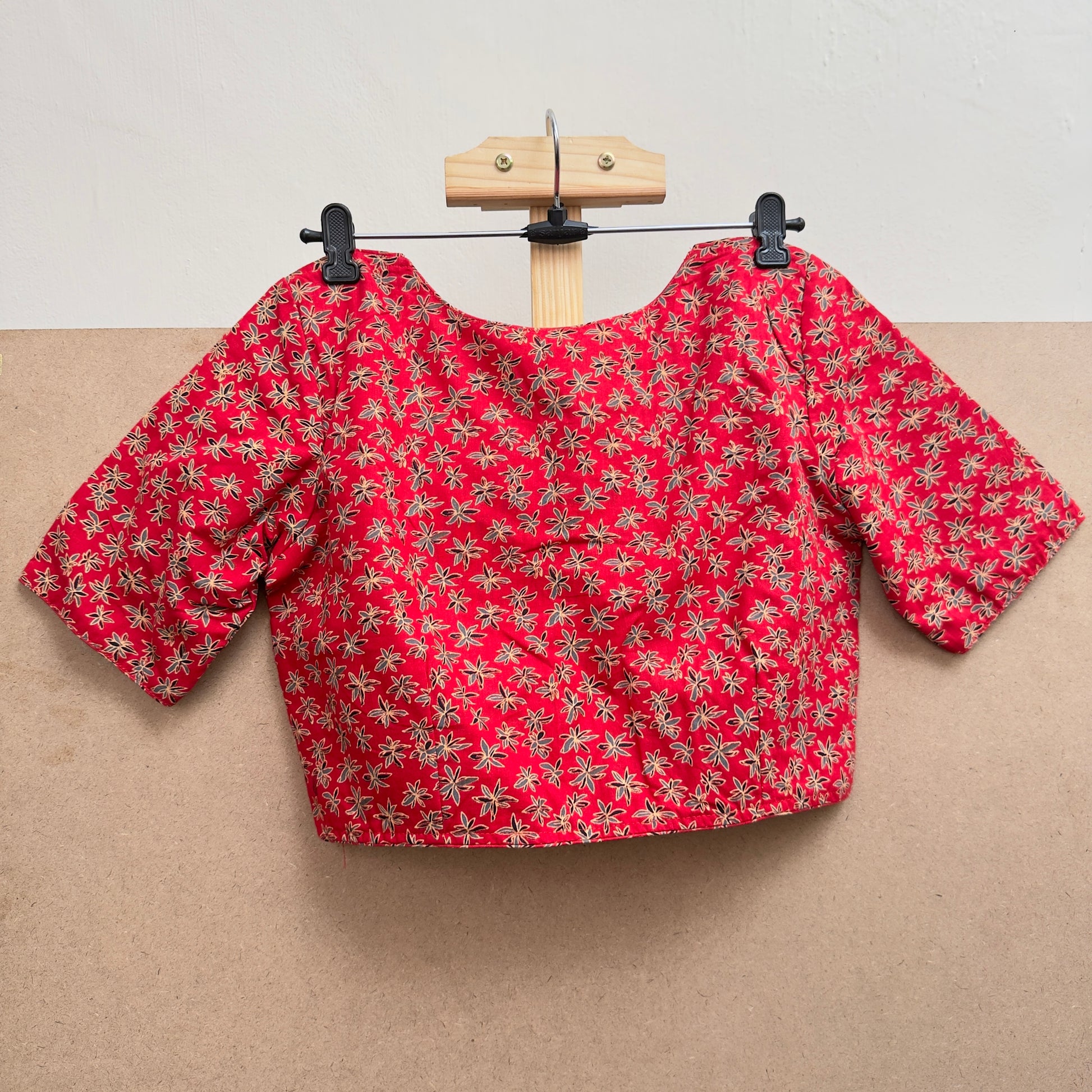 Lipstick red floral printed sweetheart neck cotton blouse - JTG Fashions