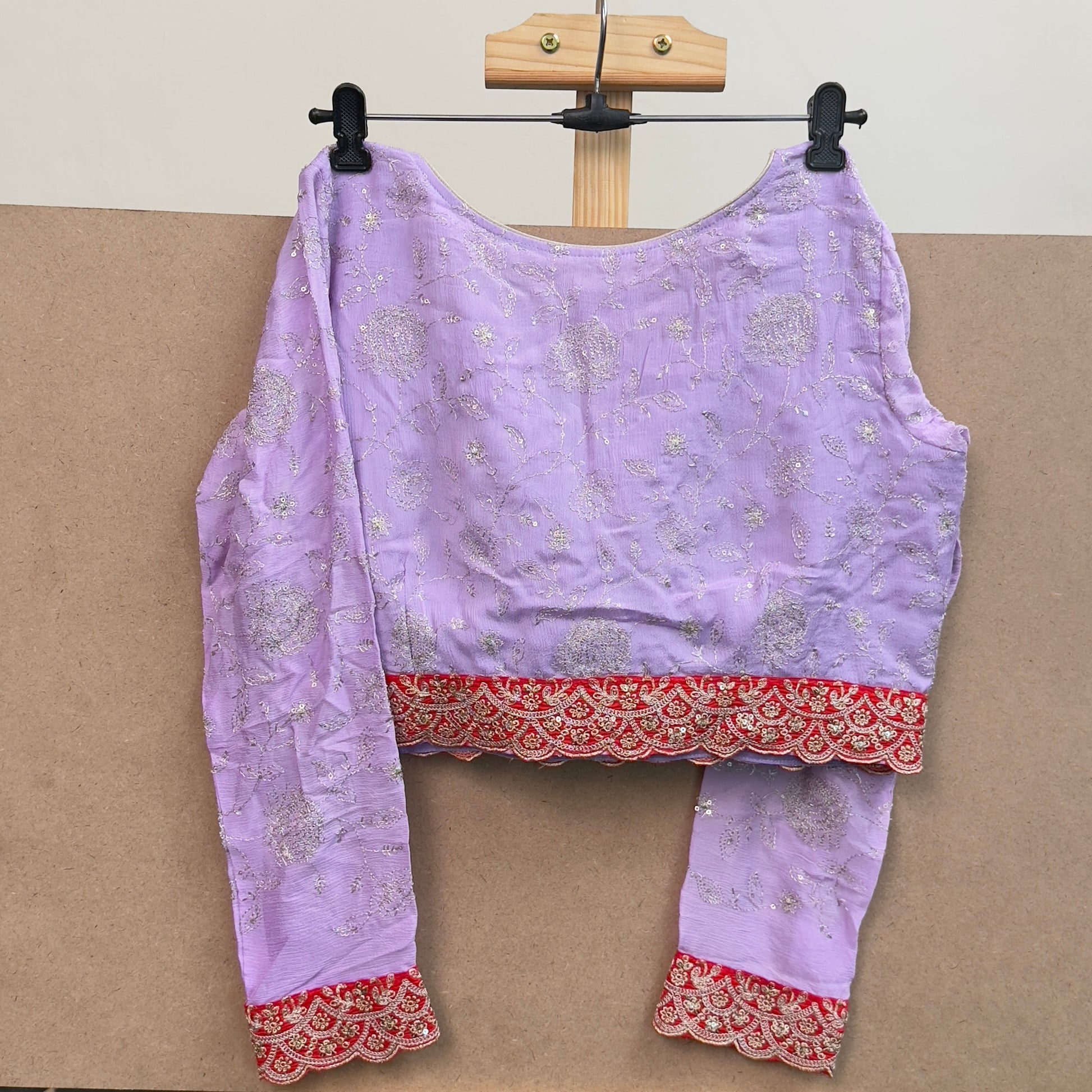 Purple georgette chikankari with red border full hands blouse - JTG Fashions